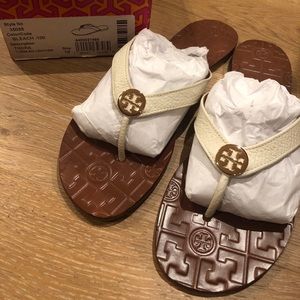 NIB Tory Burch Thora sandal in Bleach color